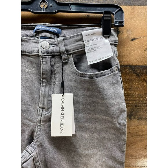 Calvin Klein High Rise Skinny Jeans Size 26 *New with‎ Tags* - Picture 2 of 5